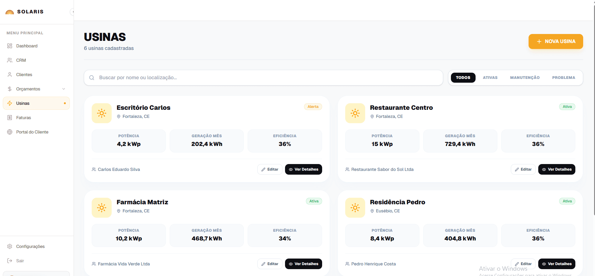 Dashboard do Solaris mostrando várias usinas monitoradas de diferentes marcas de inversor
